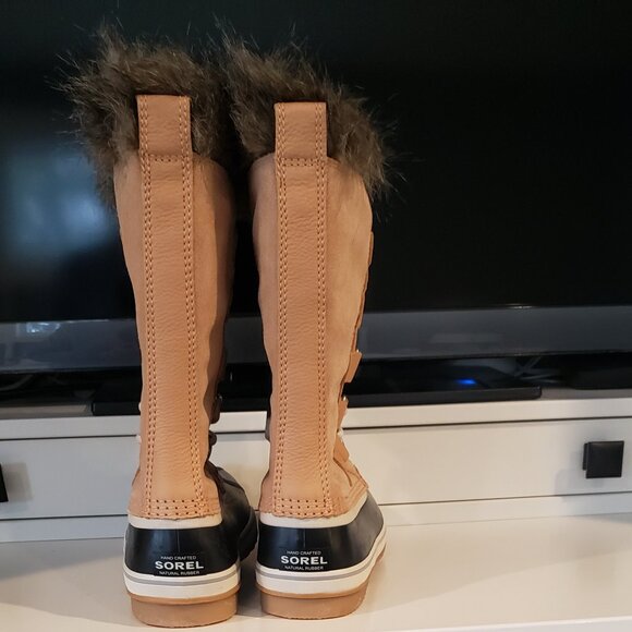 NWT: Sorel Waterproof Joan Of Arctic Boot Size 10 - Picture 8 of 9